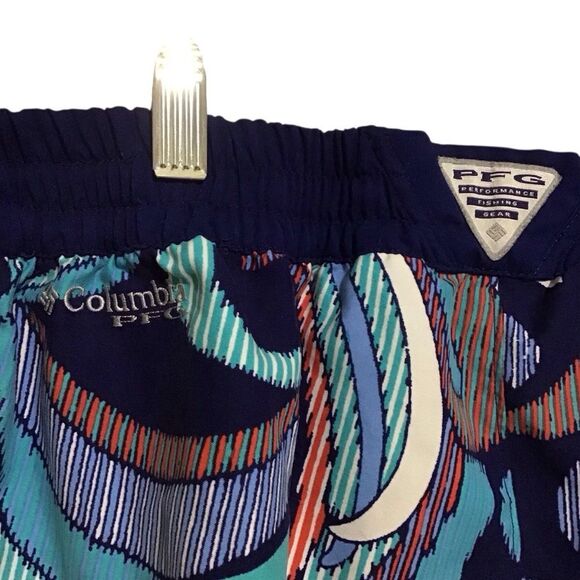 Columbia PFG Colorful Patterned Women's Fishing Shorts M - Picture 4 of 7